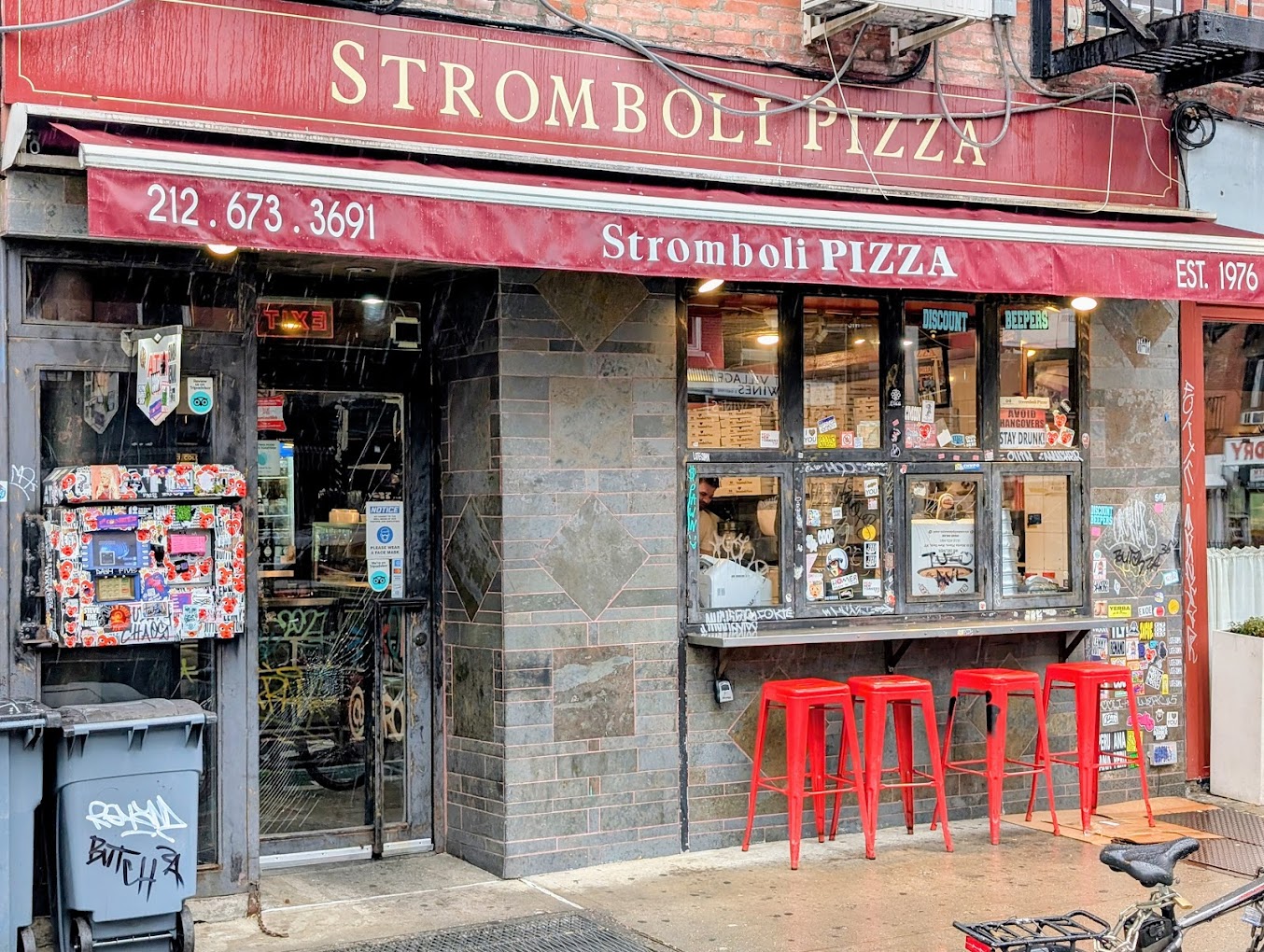 Fresh pizza from Stromboli Pizza NYC